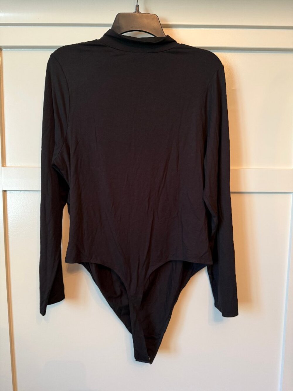 Good American Black Bodysuit Size 6 NWT Sleek Stretch Snap Closure - Picture 3 of 4